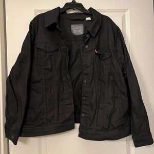 Women’s Levi’s black denim jacket size 3x
